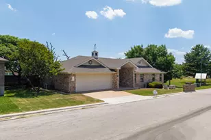 1204 Applewood Dr E, Burnet, TX 78611 - Photo 34