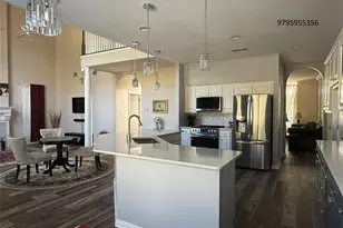 8504 Young Ln, Austin, TX 78737 - Photo 10