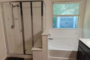 528 S Brook Dr, Leander, TX 78641 - Photo 14