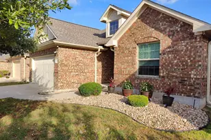 528 S Brook Dr, Leander, TX 78641 - Photo 2