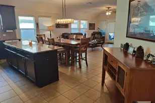 528 S Brook Dr, Leander, TX 78641 - Photo 4