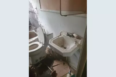 1202 Hackberry Street, Austin, TX 78702 - Photo 14