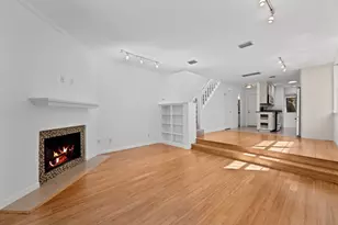 7122 Wood Hollow Dr, Austin, TX 78731 - Photo 6