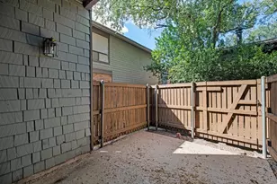 7122 Wood Hollow Dr, Austin, TX 78731 - Photo 22