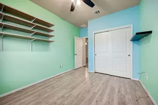 152 Cibolo Creek Dr, Kyle, TX 78640 - Photo 14