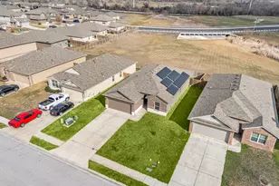 152 Cibolo Creek Dr, Kyle, TX 78640 - Photo 22