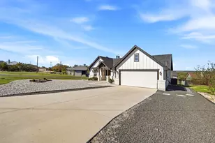 101 N Jerry Gray, Blanco, TX 78606 - Photo 4