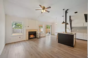 12501 Fallen Tower Ln, Austin, TX 78753 - Photo 4