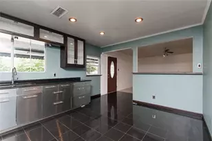 2524 Berkett Dr, Austin, TX 78745 - Photo 8