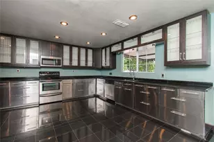 2524 Berkett Dr, Austin, TX 78745 - Photo 6