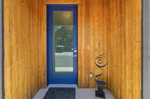 814 N Bluff Dr, Austin, TX 78745 - Photo 2