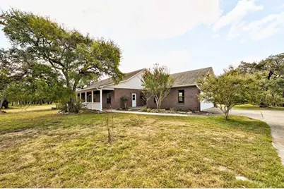 200 Oak Hollow Lane, Buda, TX 78610 - Photo 10