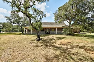 200 Oak Hollow Ln, Buda, TX 78610 - Photo 1