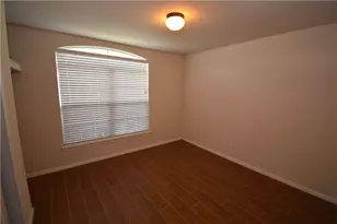 2133 Oltons Bluff Dr, Austin, TX 78754 - Photo 2