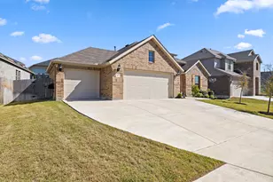 613 Sugar Cane Rd, Buda, TX 78610 - Photo 1