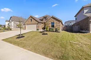 613 Sugar Cane Rd, Buda, TX 78610 - Photo 2