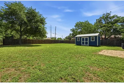1127 Parr Street, Luling, TX 78648 - Photo 16