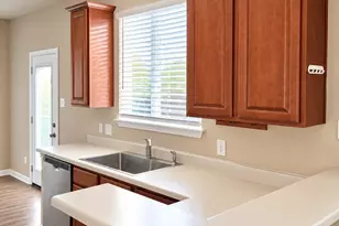 243 Devonshire Dr, Kyle, TX 78640 - Photo 6