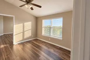 243 Devonshire Dr, Kyle, TX 78640 - Photo 18
