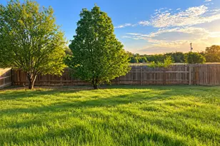 243 Devonshire Dr, Kyle, TX 78640 - Photo 10
