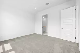 105 Cintilar St, Liberty Hill, TX 78642 - Photo 14