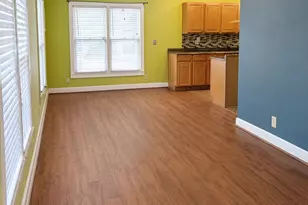 1106 Austin St, Bastrop, TX 78602 - Photo 2