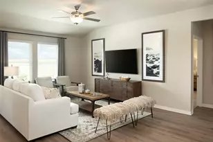 193 Coopers Hawk Crst, Cedar Creek, TX 78612 - Photo 10