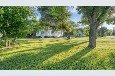 1305 S College Street, Georgetown, TX 78626 - Photo 34