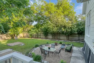 1301 & 1305 S College St, Georgetown, TX 78626 - Photo 28
