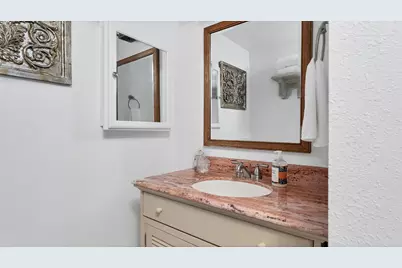 1305 S College Street, Georgetown, TX 78626 - Photo 24