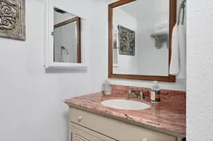 1301 & 1305 S College St, Georgetown, TX 78626 - Photo 24