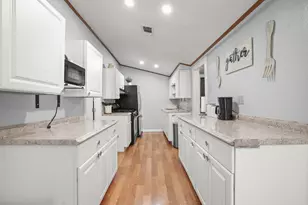 1908 Holly St, Austin, TX 78702 - Photo 10