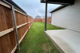 204 Doodle Ln, Hutto, TX 78634 - Photo 24