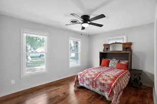 820 W Live Oak St, Lockhart, TX 78644 - Photo 14