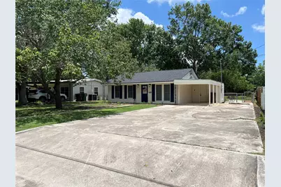 820 W Live Oak Street, Lockhart, TX 78644 - Photo 32