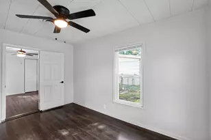 820 W Live Oak St, Lockhart, TX 78644 - Photo 20