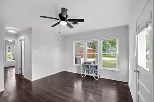 820 W Live Oak St, Lockhart, TX 78644 - Photo 12