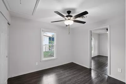 820 W Live Oak Street, Lockhart, TX 78644 - Photo 18