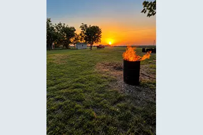 807 Old Coupland Road, Taylor, TX 76574 - Photo 20