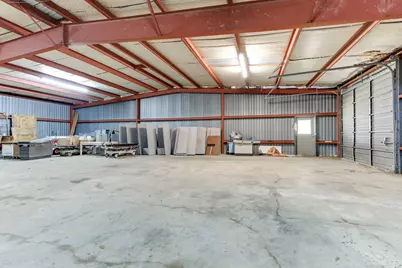 605 Upton Avenue, Schulenburg, TX 78956 - Photo 24