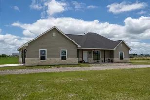 140 Daniel Dr, Bertram, TX 78605 - Photo 4