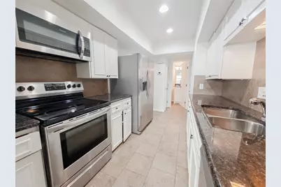 2704 San Pedro Street #16, Austin, TX 78705 - Photo 4