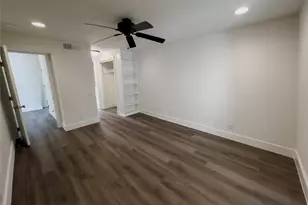 2704 San Pedro St, Austin, TX 78705 - Photo 14