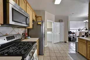 1720 Lynnville Trail, Austin, TX 78727 - Photo 10