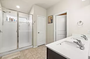 129 Hematite Ln, Jarrell, TX 76537 - Photo 12