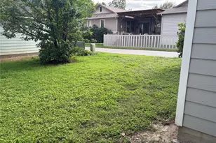 1076 Sanders, Kyle, TX 78640 - Photo 32
