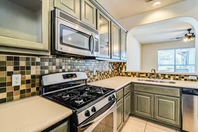2924 Bond Drive #4C, Austin, TX 78741 - Photo 4