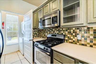 2924 Bond Drive #4C, Austin, TX 78741 - Photo 6