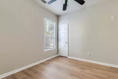 2924 Bond Drive #4C, Austin, TX 78741 - Photo 12