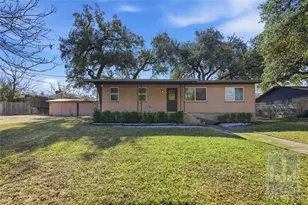 4405 Terrilance Dr, Austin, TX 78741 - Photo 32